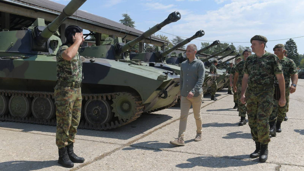 Ministar Stefanović obišao artiljerijske jedinice u Kraljevu opremljene modernizovanim sredstvima